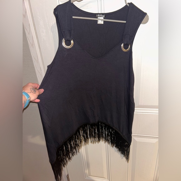 VENUS Black Sleeveless Fringe Tank Top - Picture 2 of 3